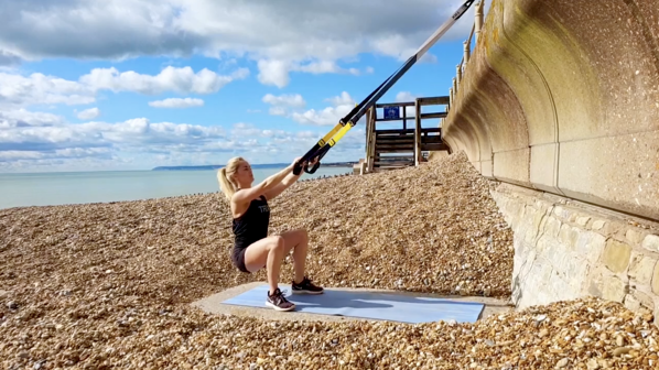 ヒップアップ、脚の引き締めに効くTRXエクササイズ3選 Vol.2 | TRX